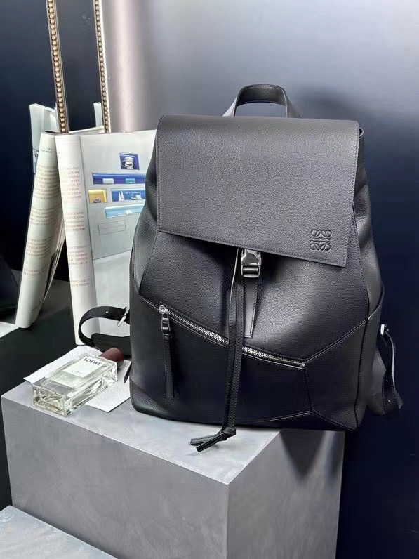 loewe高仿包包