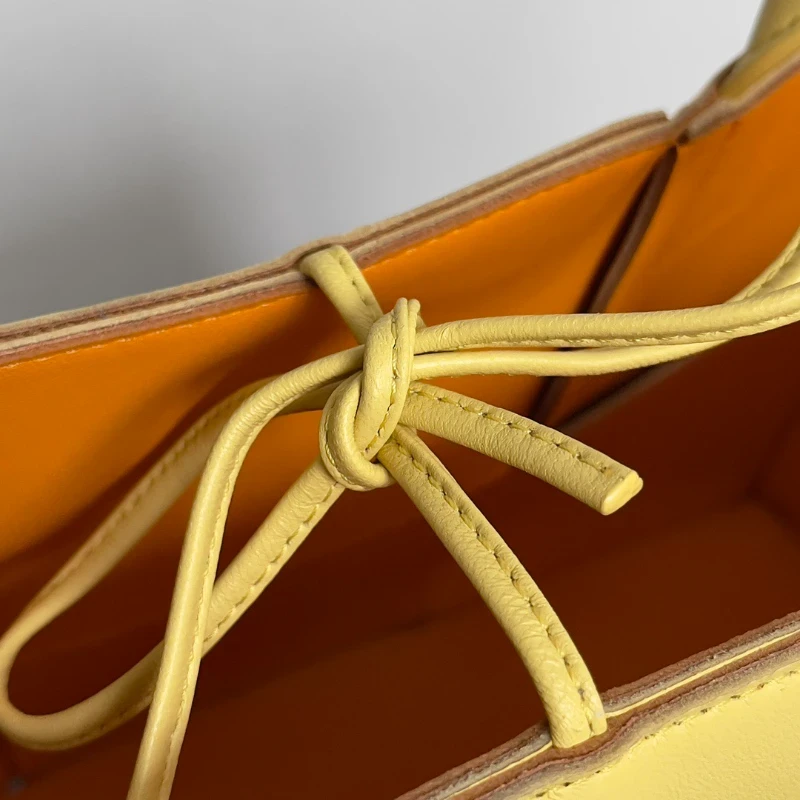 bottega veneta 高仿 超大矩形托特包 (17)