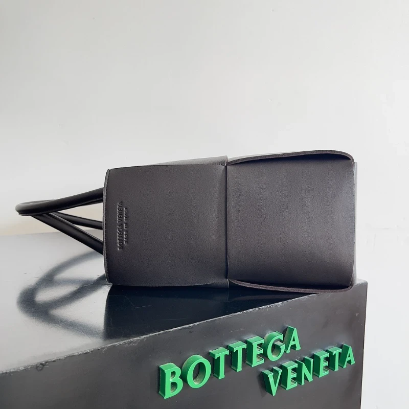 bottega veneta 高仿 超大矩形托特包 (2)