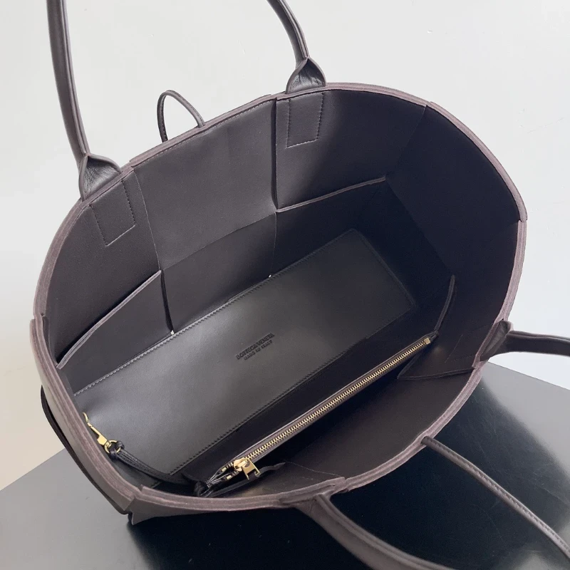 bottega veneta 高仿 超大矩形托特包 (9)