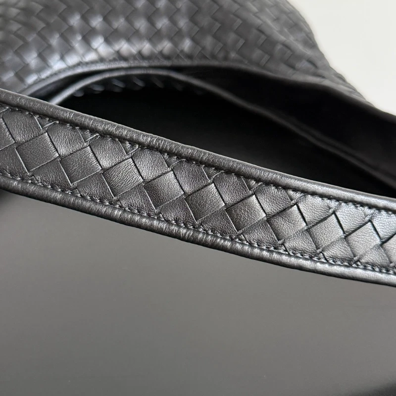 bv高仿veneto 斜挎包 (8)