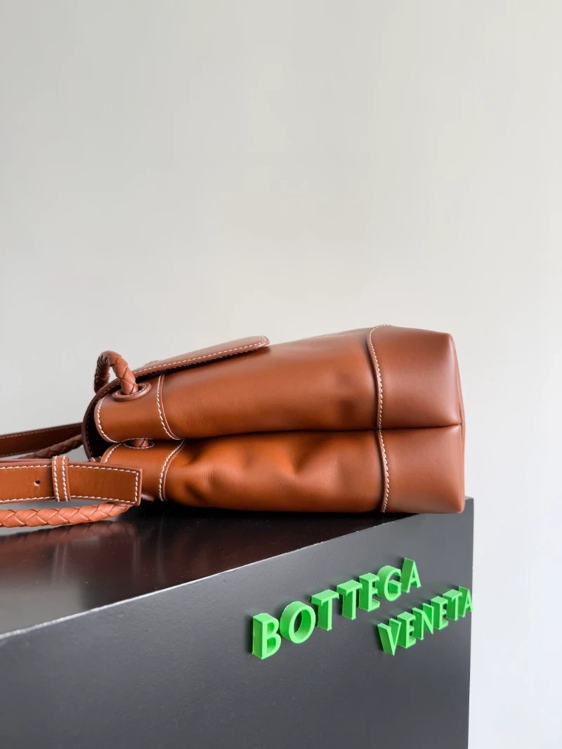 bv高仿 andiamo 背提包 (3)