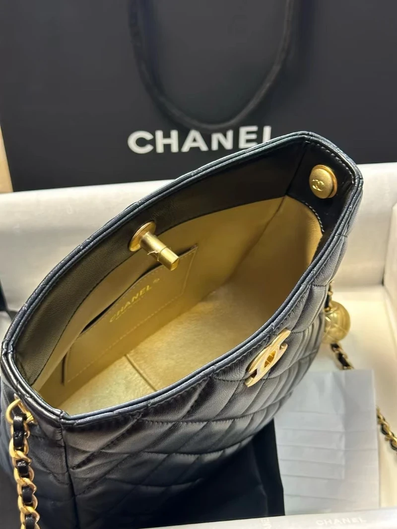 chanel 金球水桶包 (3)
