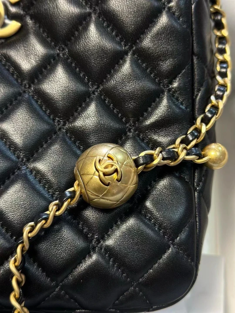 chanel 金球水桶包 (5)