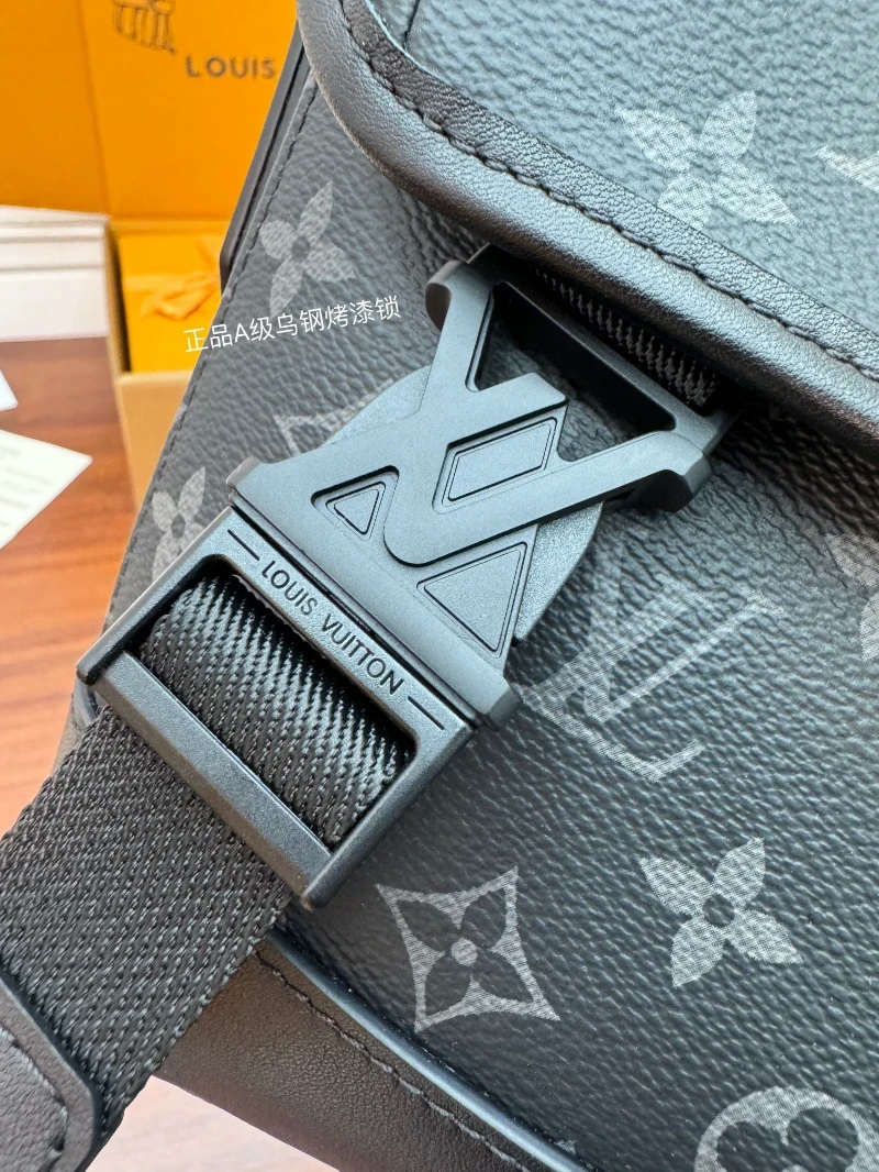 lv高仿男包 型號：m12517 (5)