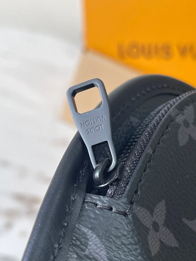 lv高仿男包 型號：m12681 (6)