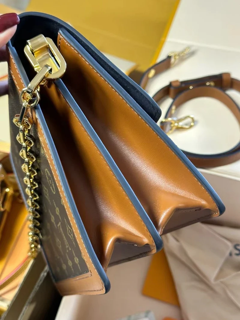 lv高仿 達芙妮 (3)