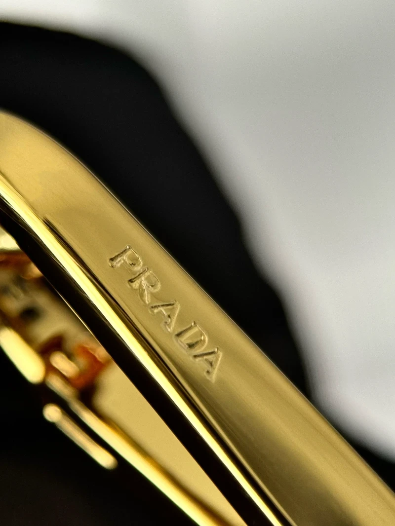 prada高仿細節 (2)