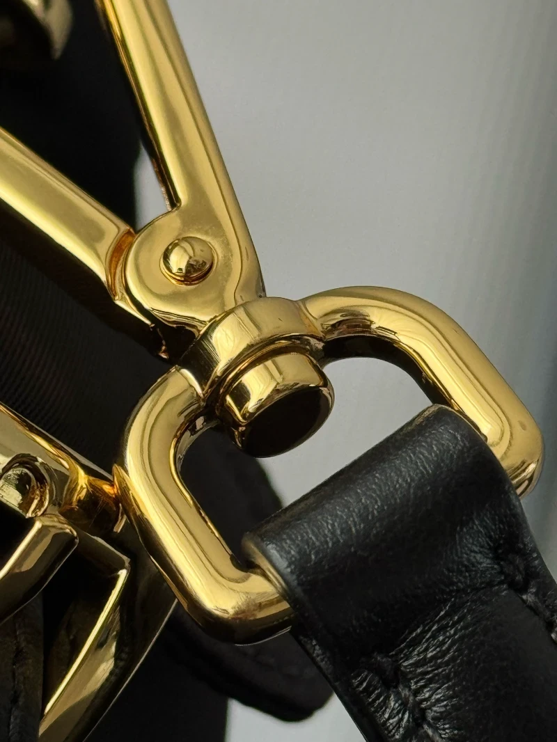 prada高仿細節 (4)