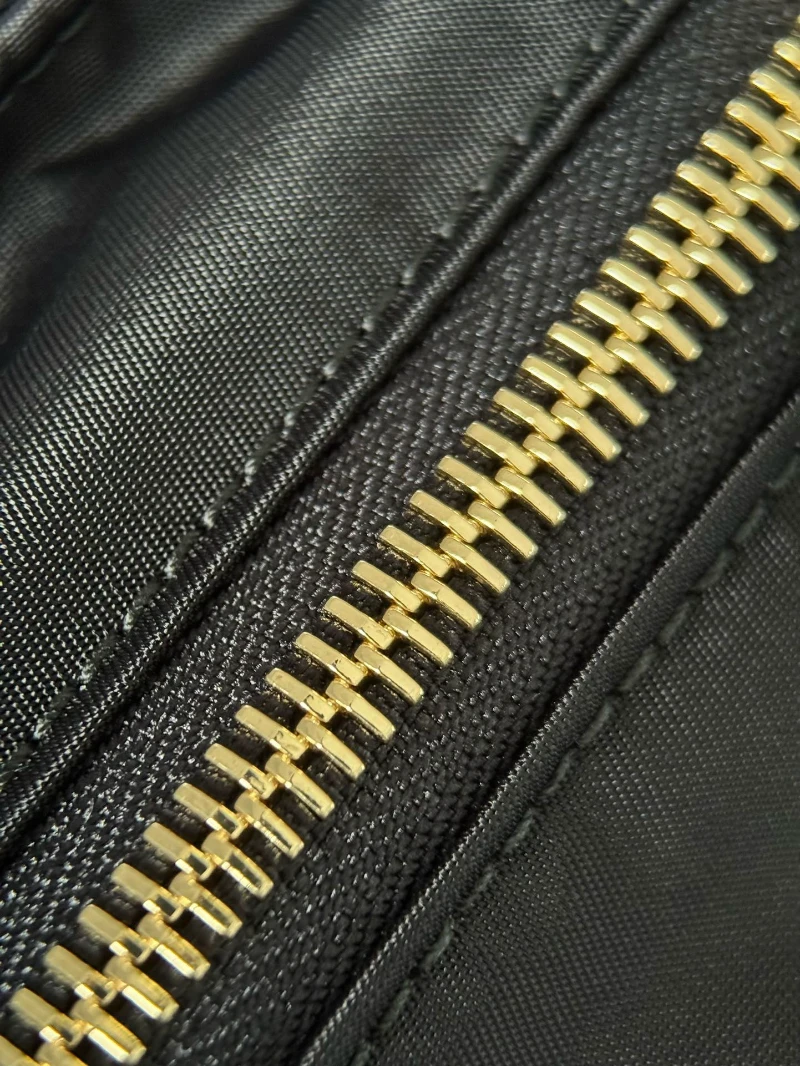 prada高仿細節 (6)