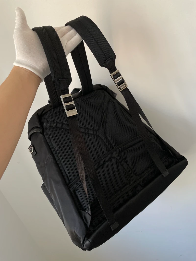 prada 高仿 男包 (7)