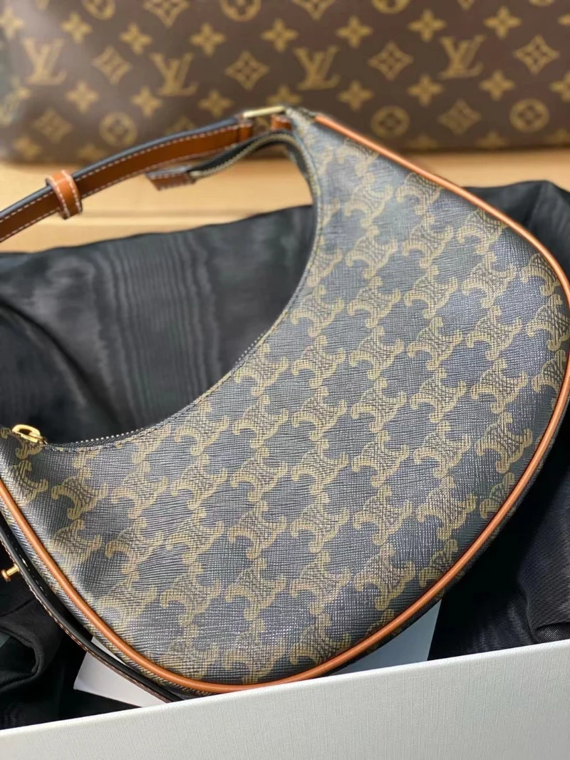 celine高仿 腋下包 (8)