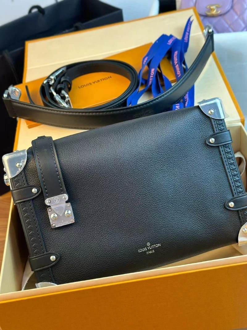 lv高仿 黑色盒子包 (1)