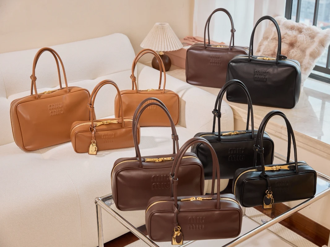 高仿Beau公文包3