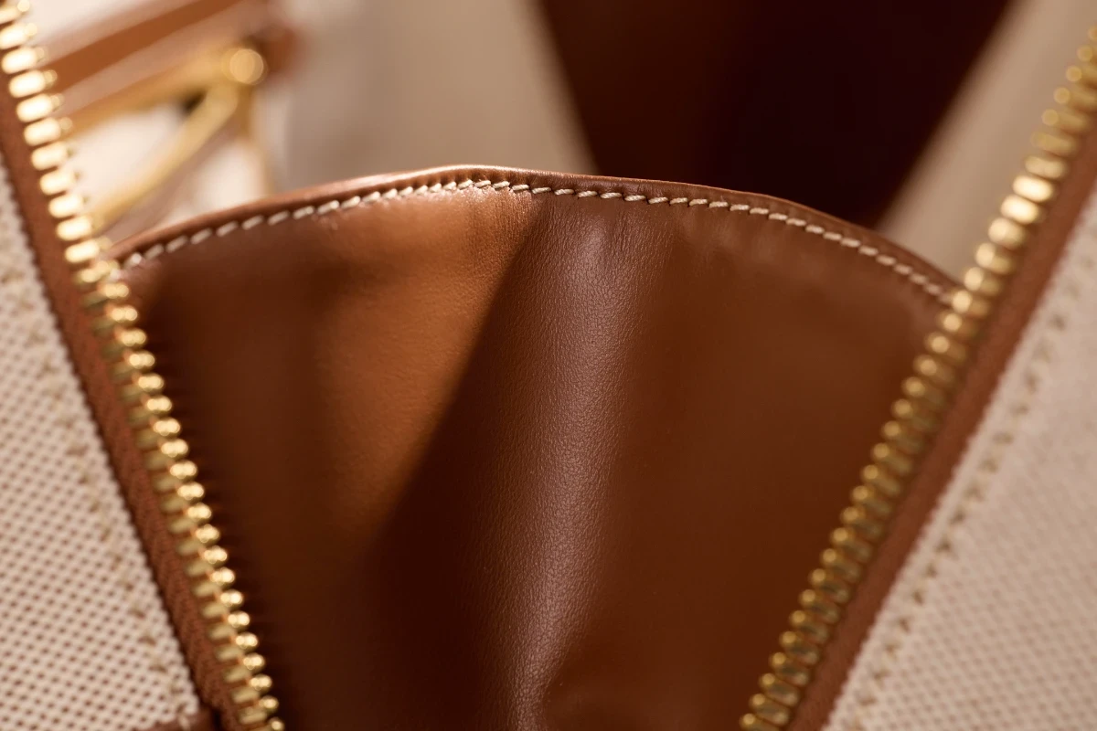 高仿miumiu白蘭地色 大號 (8)