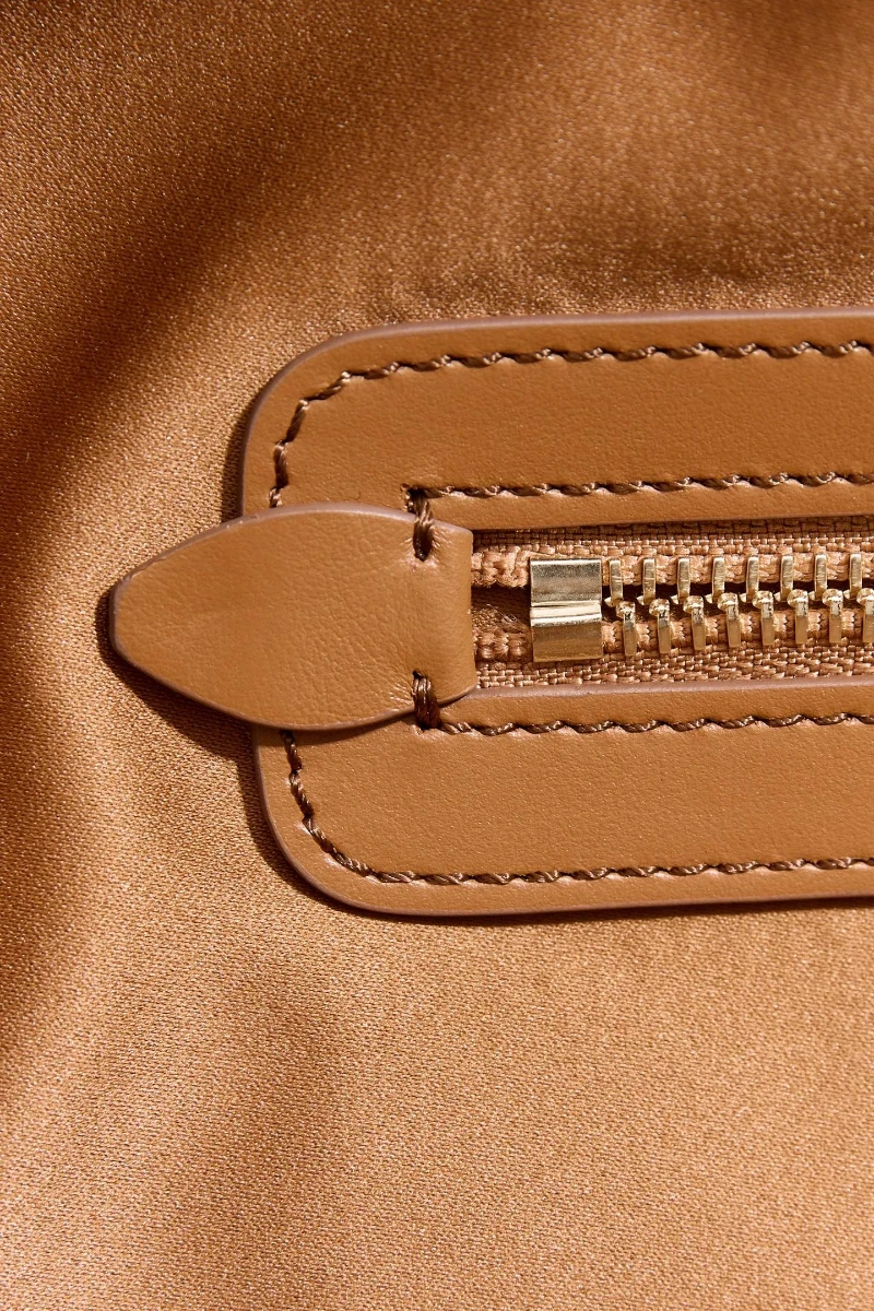 高仿miumiu 干邑色 大號 (4)