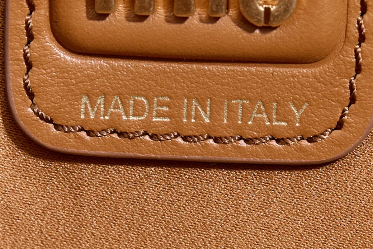 高仿miumiu 干邑色 大號 (7)