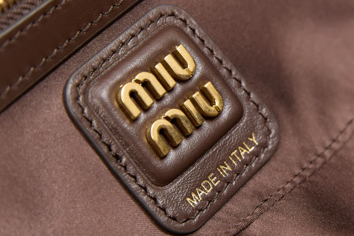 高仿miumiu 石楠木 中號 (5)