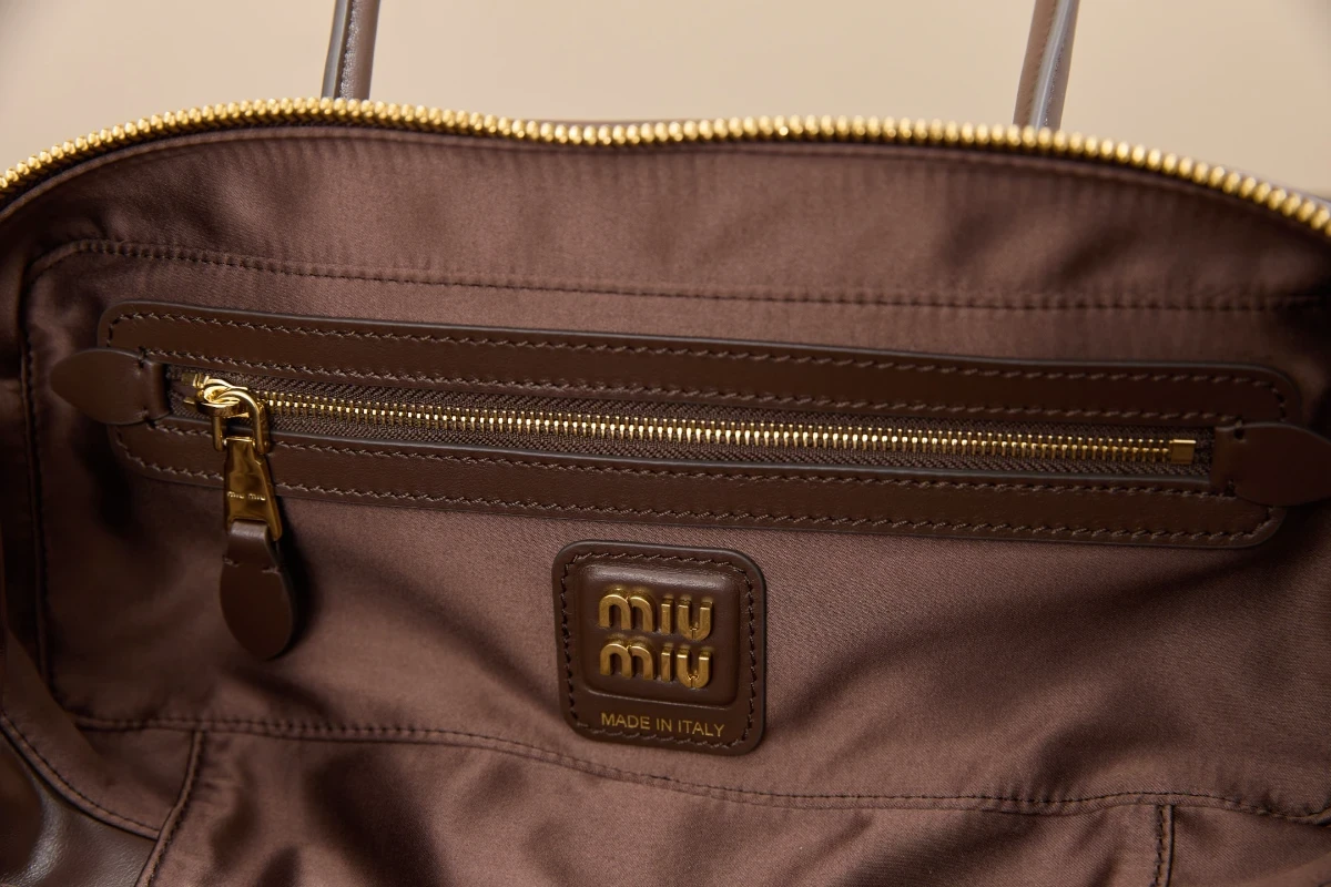 高仿miumiu 石楠木 中號 (8)