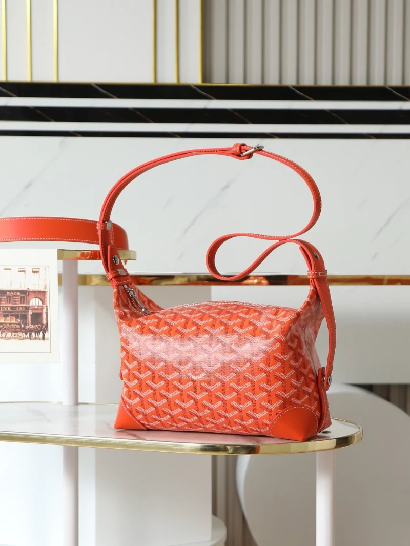 高仿oiletry pouch 紅色 (3)