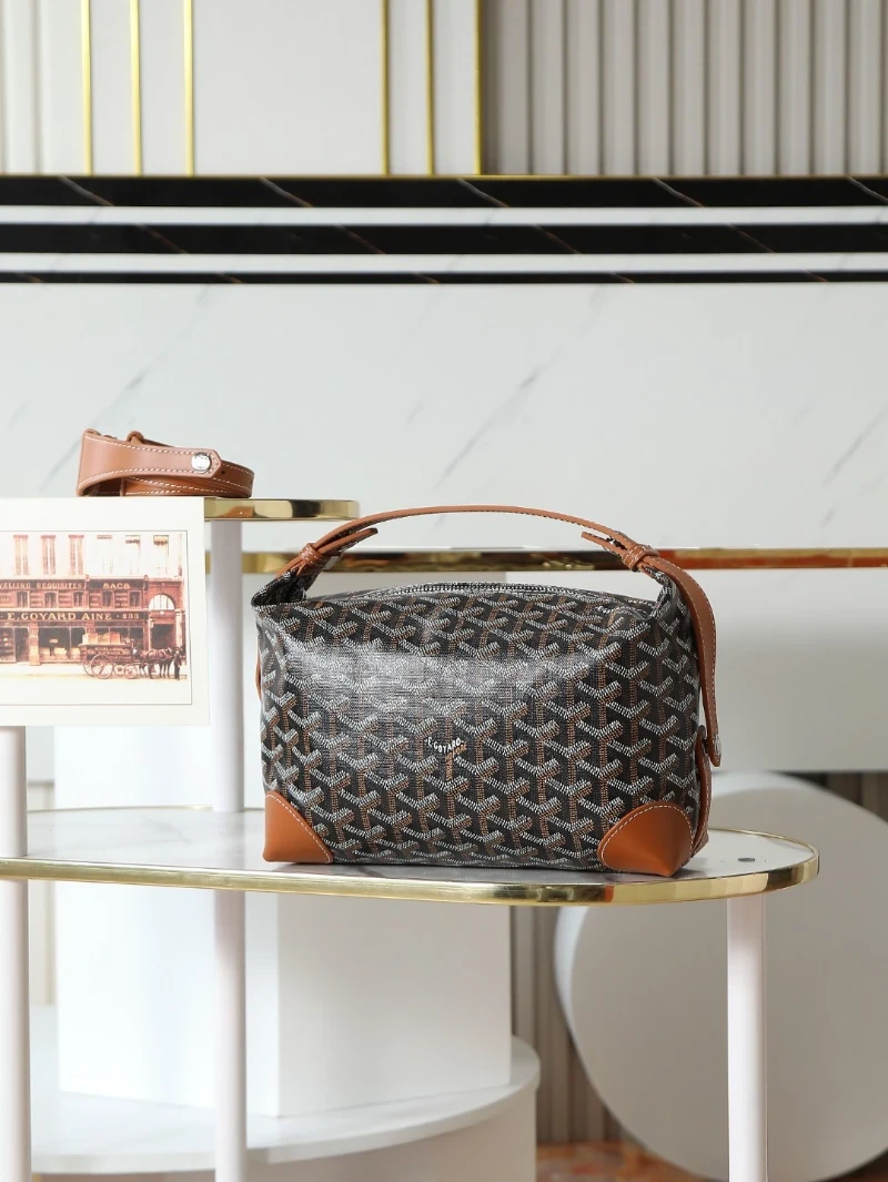 高仿oiletry pouch 老花 (1)